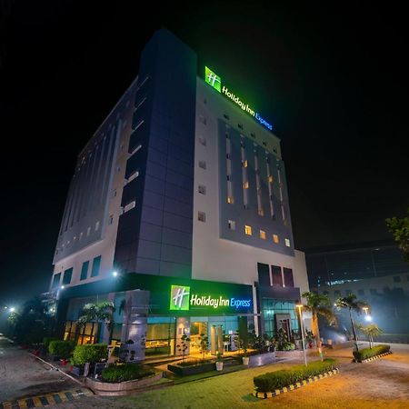 Holiday Inn Express Greater Noida Knowledge Park By Ihg Экстерьер фото
